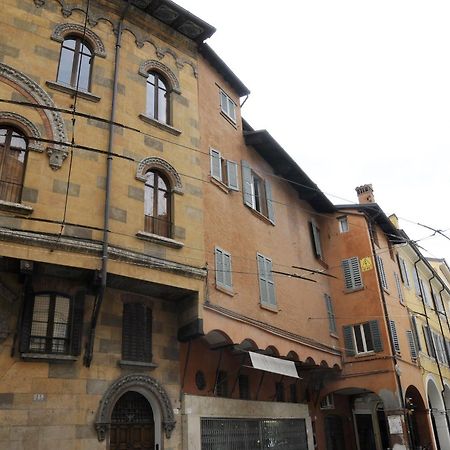 Emilia Suite Modena Exteriör bild
