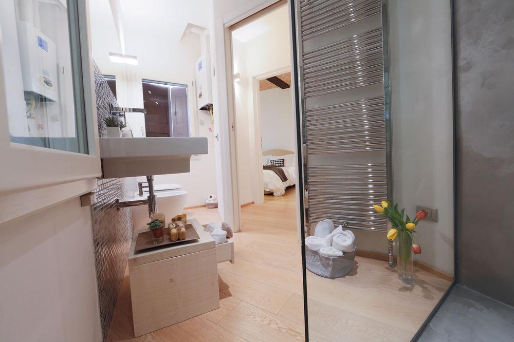 Emilia Suite Modena Exteriör bild